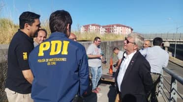 Daño millonario: Vándalos roban cableado, queman bomba y dejan inundado paso bajo nivel de Santa Fe