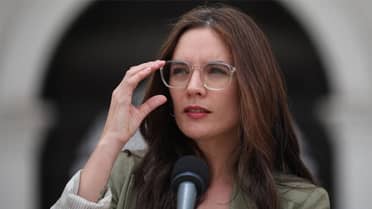 Vallejo niega 'efecto Kast' en migración pese a percepción del Presidente de Perú