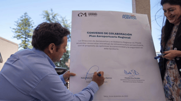 El Maule da paso histórico hacia una aeropuerto de carga con firma de Plan Aeroportuario Regional