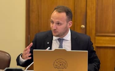 Diputado Guzmán reitera que se decrete "emergencia sanitaria" en el Lago Vichuquén