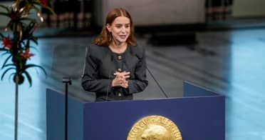 Hija de María Corina Machado evoca a exiliados chilenos al recibir Nobel de la Paz