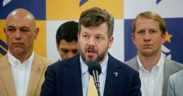 Acuerdo preliminar entre Kaiser y Kast abre puerta a libertarios en nuevo gobierno