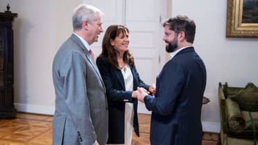 Presidente Boric destaca clima "positivo" tras reunión con Kast