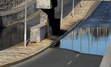 Robo de cableado eléctrico inunda paso bajo nivel de Circunvalación Norte en Curicó