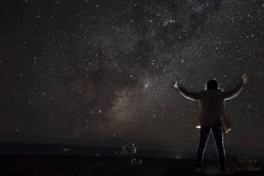 Radal Siete Tazas lanza tour astronómico con cena bajo las estrellas