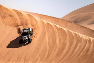 López avanza al 4° lugar y queda a 33 minutos del podio en el Dakar