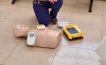 Salud vital en zonas rurales: Curepto inicia entrega de desfibriladores en postas comenzando por Calpún