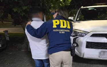 PDI de Curicó concreta detención de dos ciudadanos extranjeros para materializar su expulsión del país