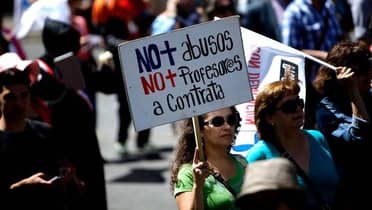 Aprueban proyecto que otorga titularidad a profesores contratados a plazo fijo