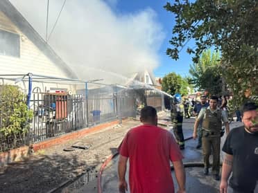 Incendio destruye viviendas en Villa Don Misael de Curicó