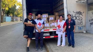 Cruz Roja de Curicó envía tres toneladas de ayuda a damnificados por incendios en el sur