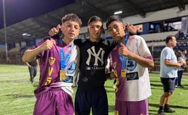 Tres futbolistas curicanos se coronan campeones nacionales de ANFA tras brillar en la gran final en Osorno