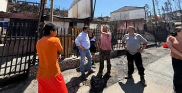 "Licantén devuelve la mano": Entregan ayuda directa a damnificados por incendios en Penco