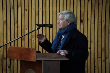 Municipio de Curicó evalúa entrega de vales de parafina para mitigar el impacto económico por el alza de combustibles