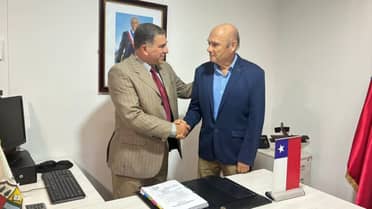 Óscar Águila Galdames asume oficialmente como nuevo delegado presidencial de Curicó