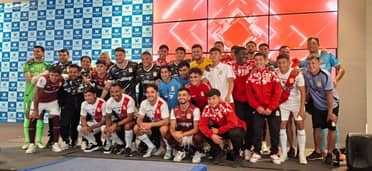 Curicó Unido presenta oficialmente su nueva indumentaria para 2026