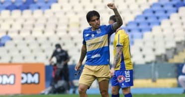 Everton golea a UdeC y suma sus primeros puntos en la Liga de Primera