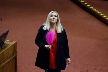 Jiles por proyecto de reconstrucción: “Favorece a los súper ricos pero el Gobierno anterior favoreció a los súper súper ricos”