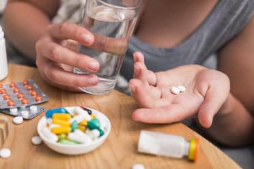 Expertos alertan sobre riesgos cardiovasculares y adulteración en suplementos deportivos