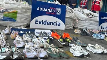 Aduanas descubre contenedor con miles de zapatillas falsificadas en Valparaíso