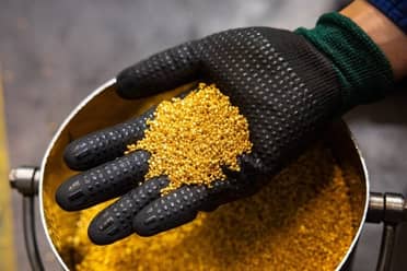 Oro se afianza cerca de los US$4.500 en medio de conflicto en Medio Oriente