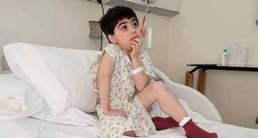 Familia clama por ayuda para costear medicamento de $3.300 millones y denuncia abandono del Estado