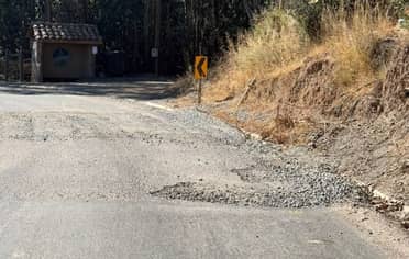 CORE se suma a denuncias por daños en Ruta J-790 de Vichuquén: "Transitaron camiones de alto tonelaje"