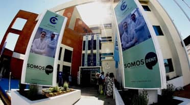 Defienden rol social de Clínica Somos Dent tras críticas por supuesta baja rentabilidad