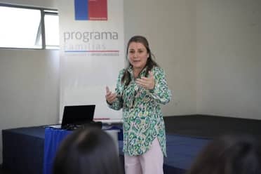 "Hay que descentralizar la información": Alcaldesa de Rauco traslada su primera Cuenta Pública a El Plumero