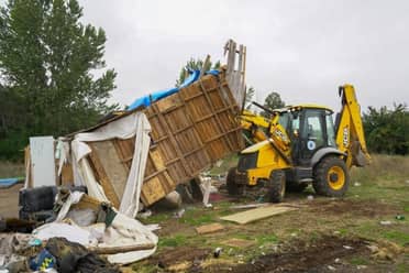 Municipalidad de San Javier recupera sitio tomado ilegalmente para erradicar foco de delincuencia
