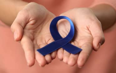 Estilos de vida poco saludables y mala alimentación impulsan el aumento de casos de cáncer de colon