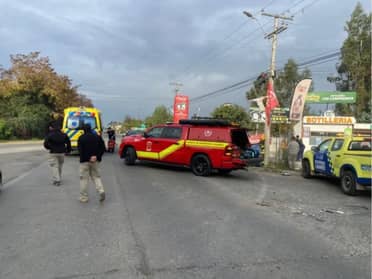 Niña de 8 años y un adulto mueren en accidente en Linares: camión huyó sin prestar auxilio