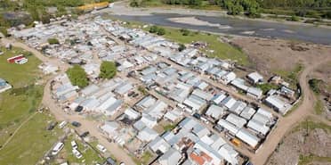 Alcalde de Curicó acusa "irresponsabilidad" del Serviu por retraso en desalojo y demoliciones en campamento Dragones Sur