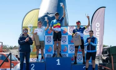 Primera vez en la disciplina: Bryan Bustamante se corona campeón en el triatlón del "Oriflama Race 2026"
