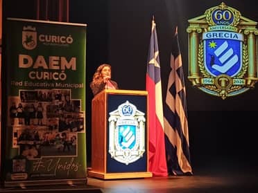 Escuela Grecia de Curicó celebró su 60° aniversario en el Teatro Provincial