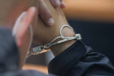 Tribunal de Cauquenes condena a casi 8 años de cárcel a sujeto por femicidio tentado y desacato