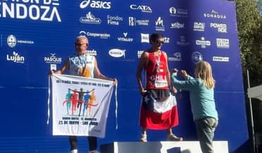 Atletas curicanos brillan: Pedro Espinoza triunfa en Mendoza y delegación suma podios en Santiago