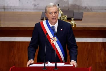 Aprobación de Presidente Kast sube a 40% según Criteria