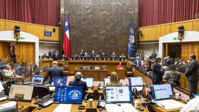 Senado rechaza proyecto que buscaba alzar secreto bancario por vía administrativa