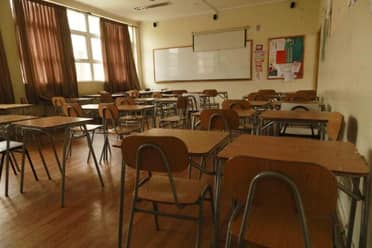 Profesor de Curicó está bajo sumario y suspendido tras ser denunciado por vulneración de derechos