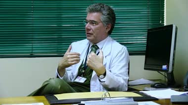 Piden renuncia del director del Hospital de Emergencia de Curicó