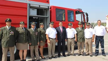 Alcalde de Curicó destaca entrega de nuevo carro para bomberos