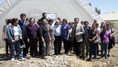 Floristas de Maule buscan acceder a mejores invernaderos