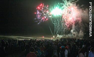 Con fiesta a orillas del mar, Vichuquén recibió el 2016
