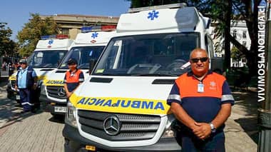 [FOTOS] Curicó recibió modernas ambulancias para SAR