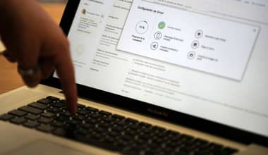 Falla en Minsal expuso datos de miles de pacientes: Entre ellos personas con VIH y abortos