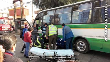 [FOTOS] Al borde de la muerte mujer atropellada por microbús