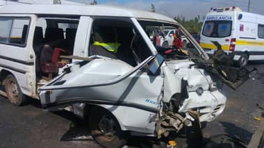 Imprudencia de conductor origina choque frontal en Romeral