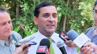 Alcalde anuncia pavimento para villa Rucatremu