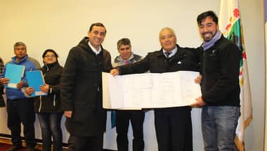 Nuevas familias beneficiadas con la "Ley del Mono" en Curicó